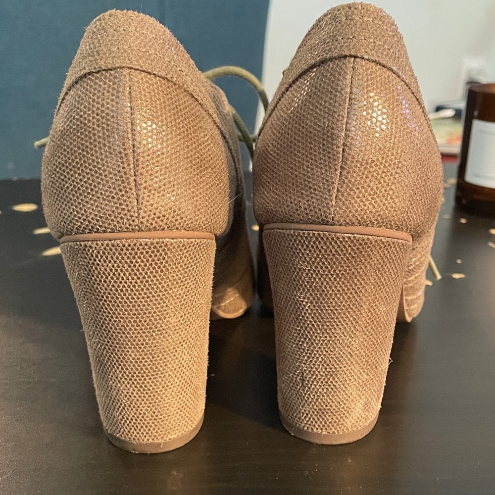 FLASH SALE! Seychelles Women's Brown Peep Toe Heels - Picture 2 of 5